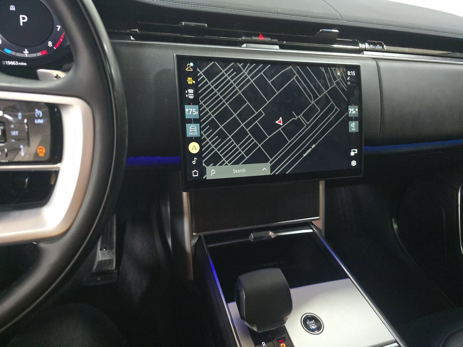 Used 2024 Land Rover Range Rover SE image 10