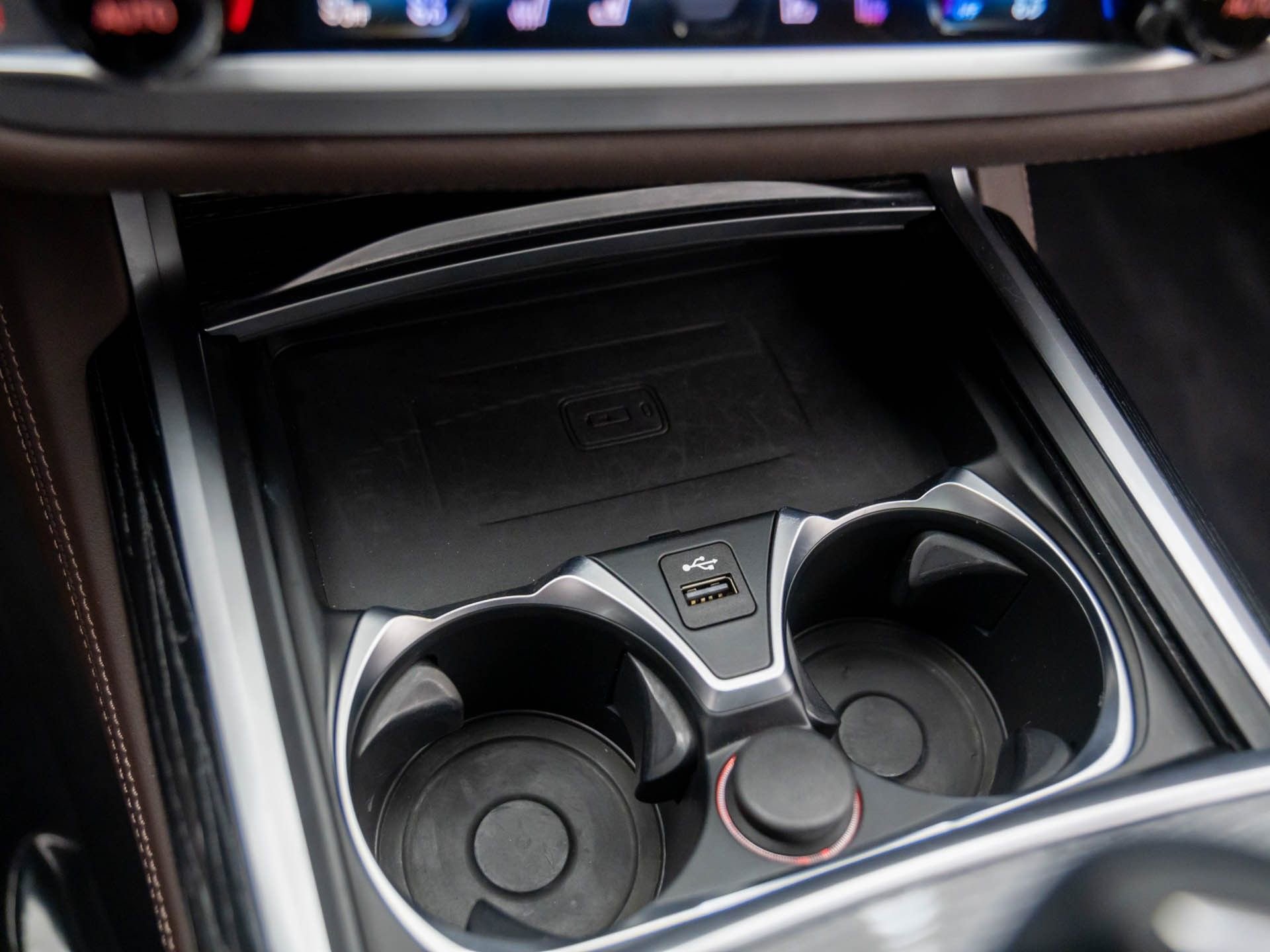 Certified 2022 BMW 750i xDrive w/ Luxury Rear Seating Package image 23