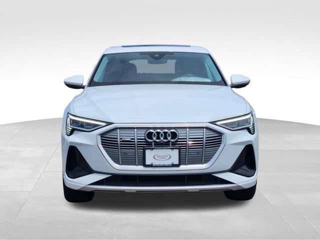 Used 2022 Audi e-tron Premium Plus AWD/4WD image 8