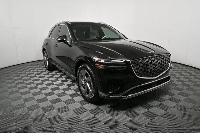 Used 2026 Genesis GV70 2.5T Advanced image 1