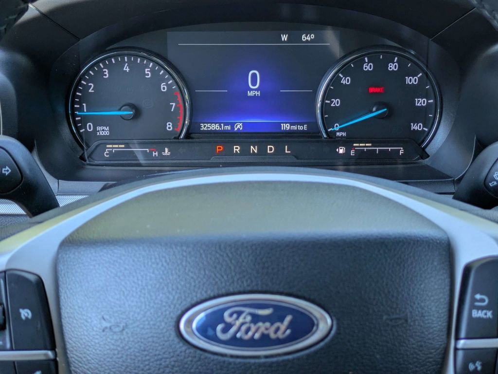 Used 2024 Ford Explorer XLT w/ Equipment Group 202A RWD image 28