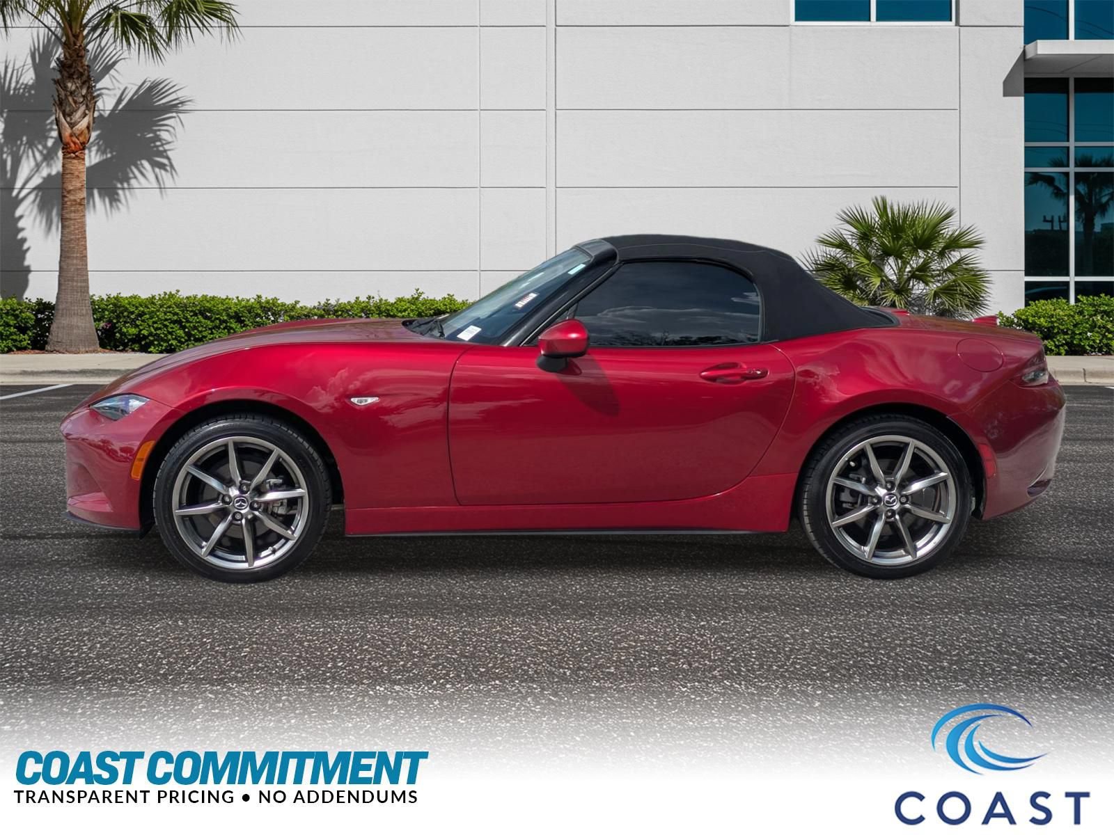 Used 2023 MAZDA MX-5 Miata Grand Touring RWD image 10