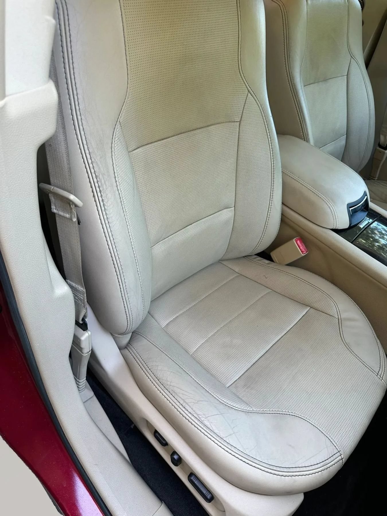 Used 2017 Ford Taurus Limited FWD image 11