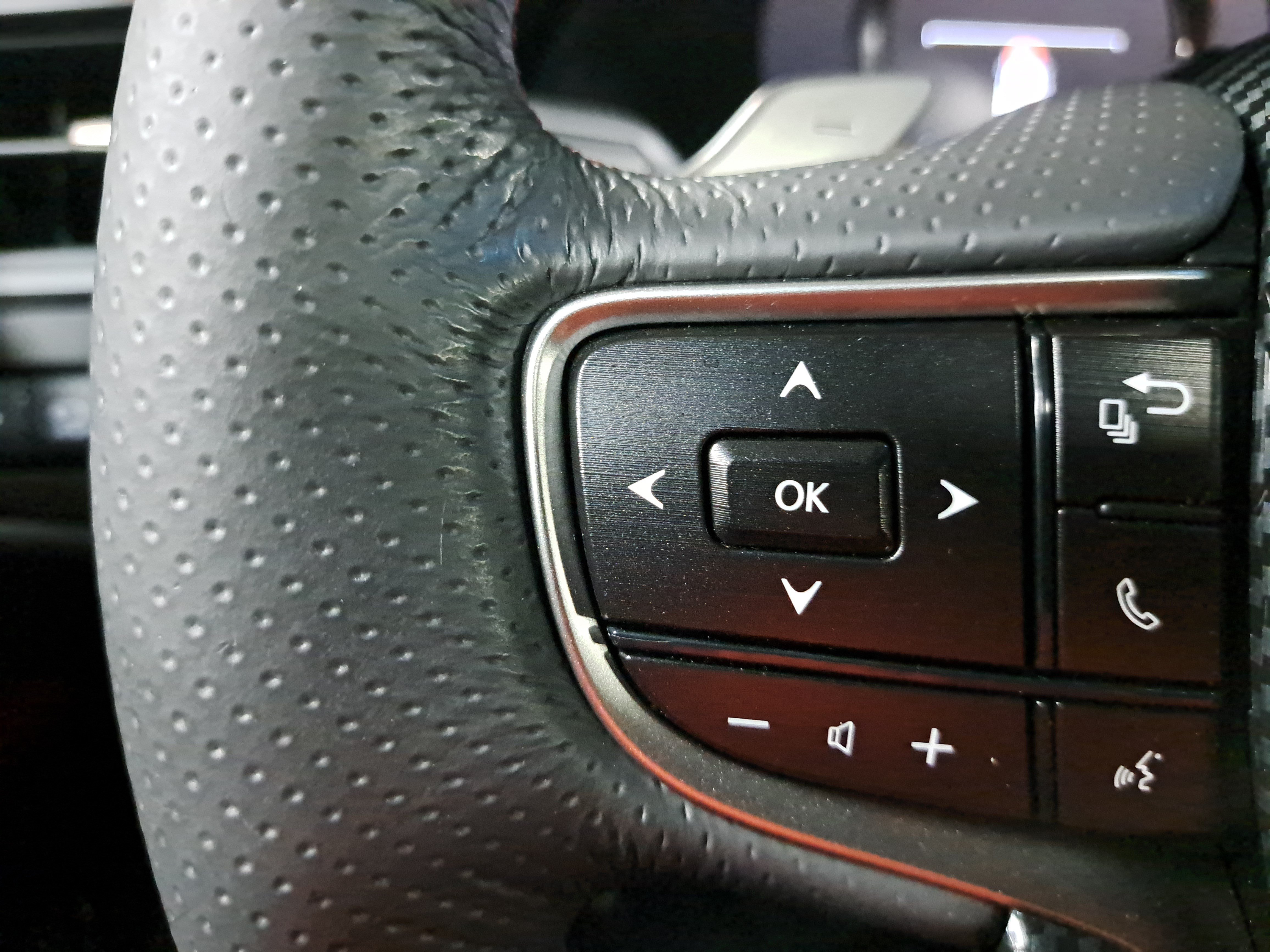 Used 2023 Lexus ES 350 F Sport w/ Accessory Package (Z1) FWD image 18