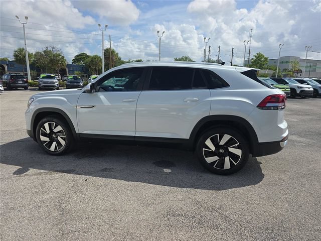 New 2026 Volkswagen Atlas Cross Sport SE FWD image 7