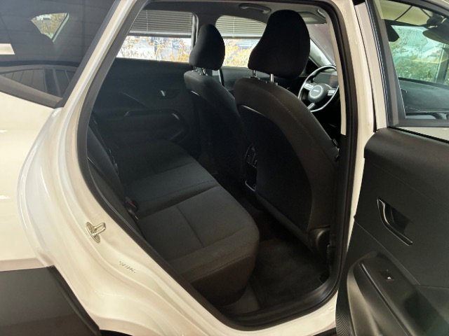 Used 2024 Hyundai Kona SEL image 36