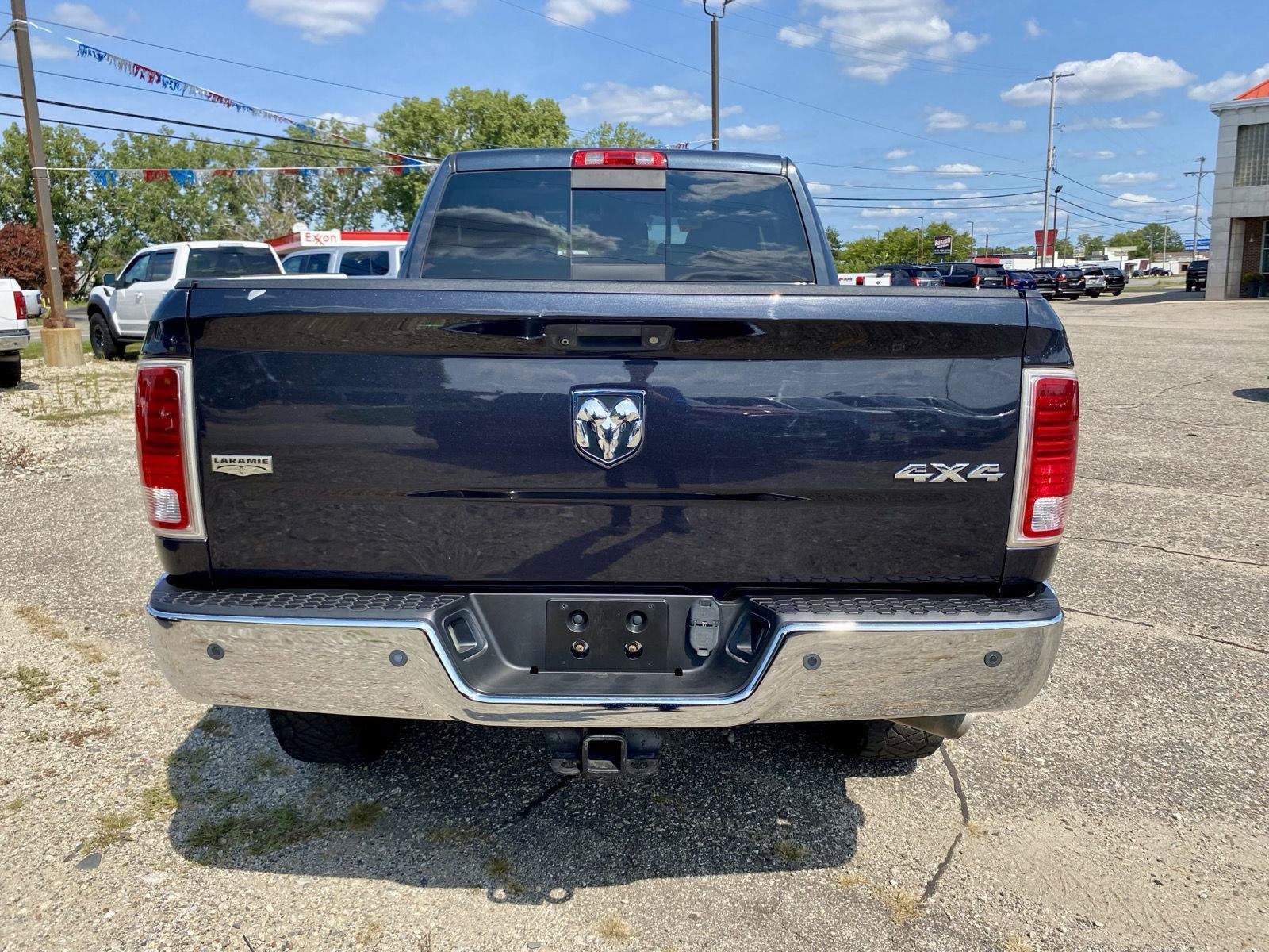 Used 2015 RAM 2500 Laramie w/ Convenience Group AWD/4WD image 6