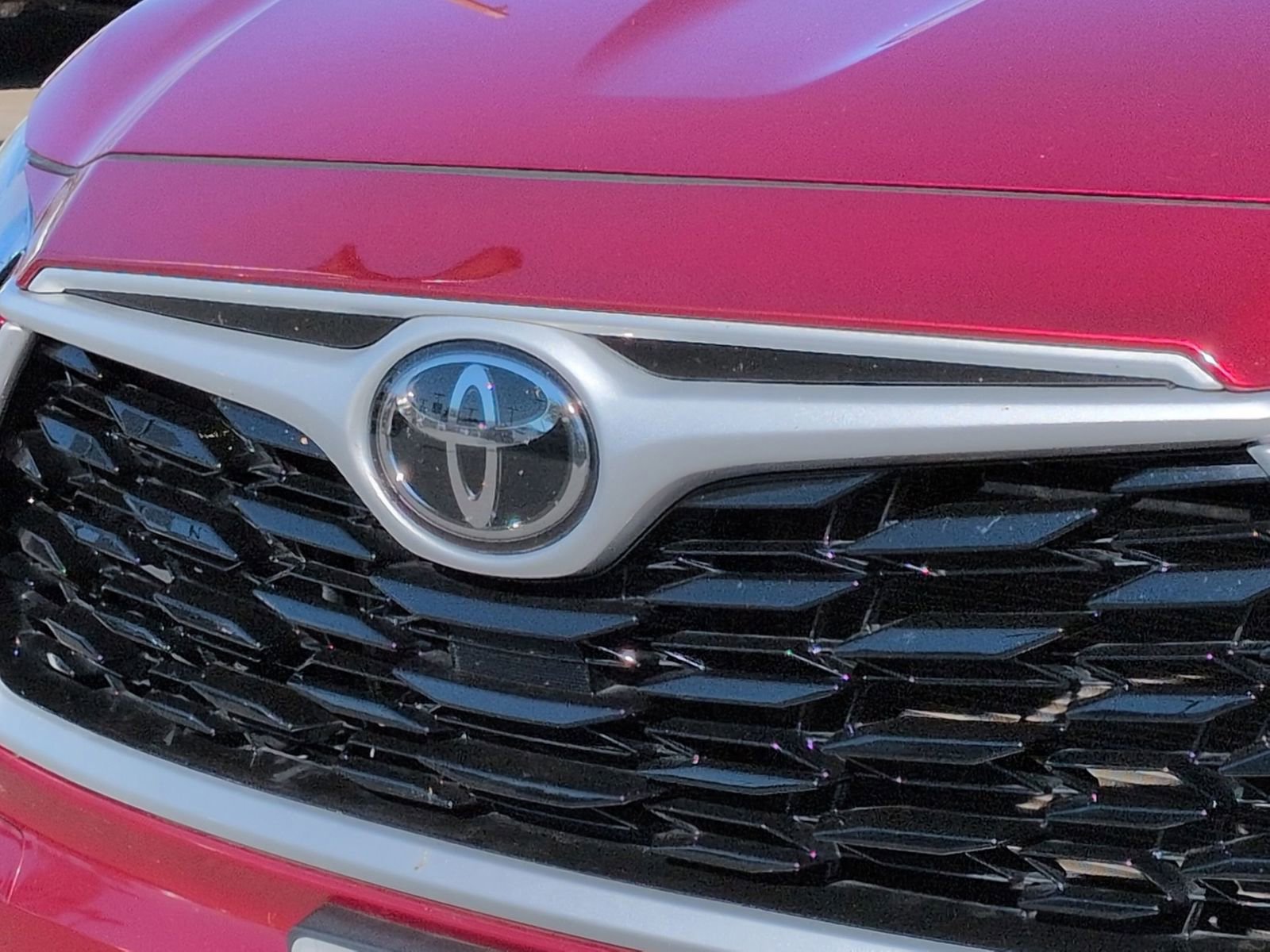 Used 2023 Toyota Highlander XLE image 9