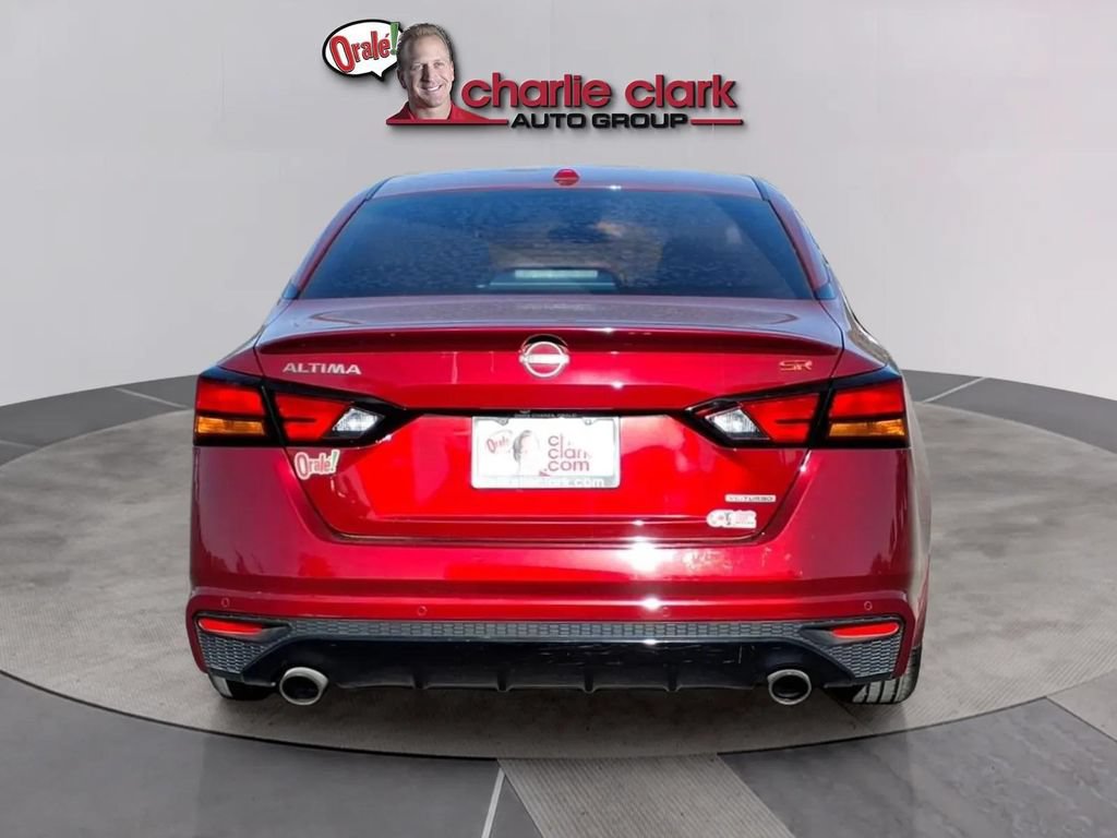 Used 2024 Nissan Altima 2.0 SR FWD image 4