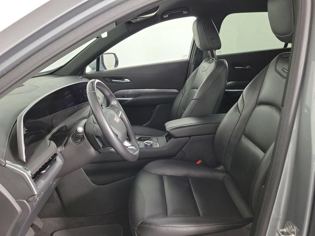 Certified 2025 Cadillac XT4 Premium Luxury FWD image 17