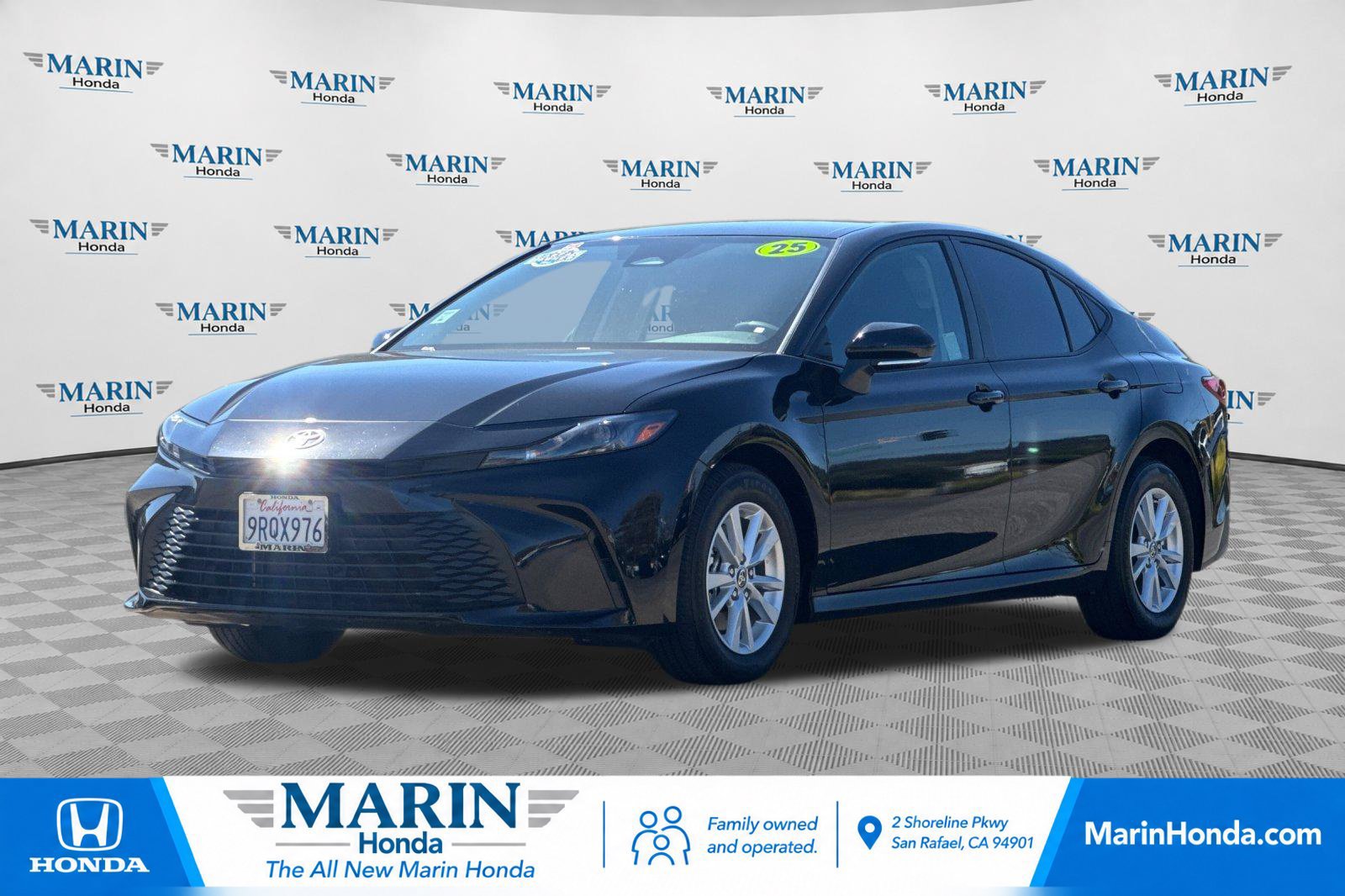 Used 2025 Toyota Camry LE FWD image 8