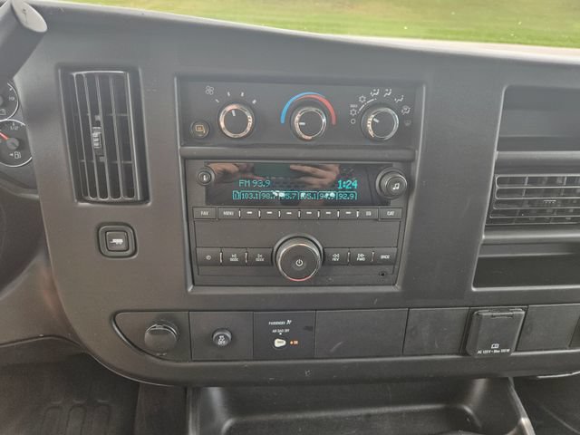 Used 2025 Chevrolet Express 2500 w/ Driver Convenience Package RWD image 18