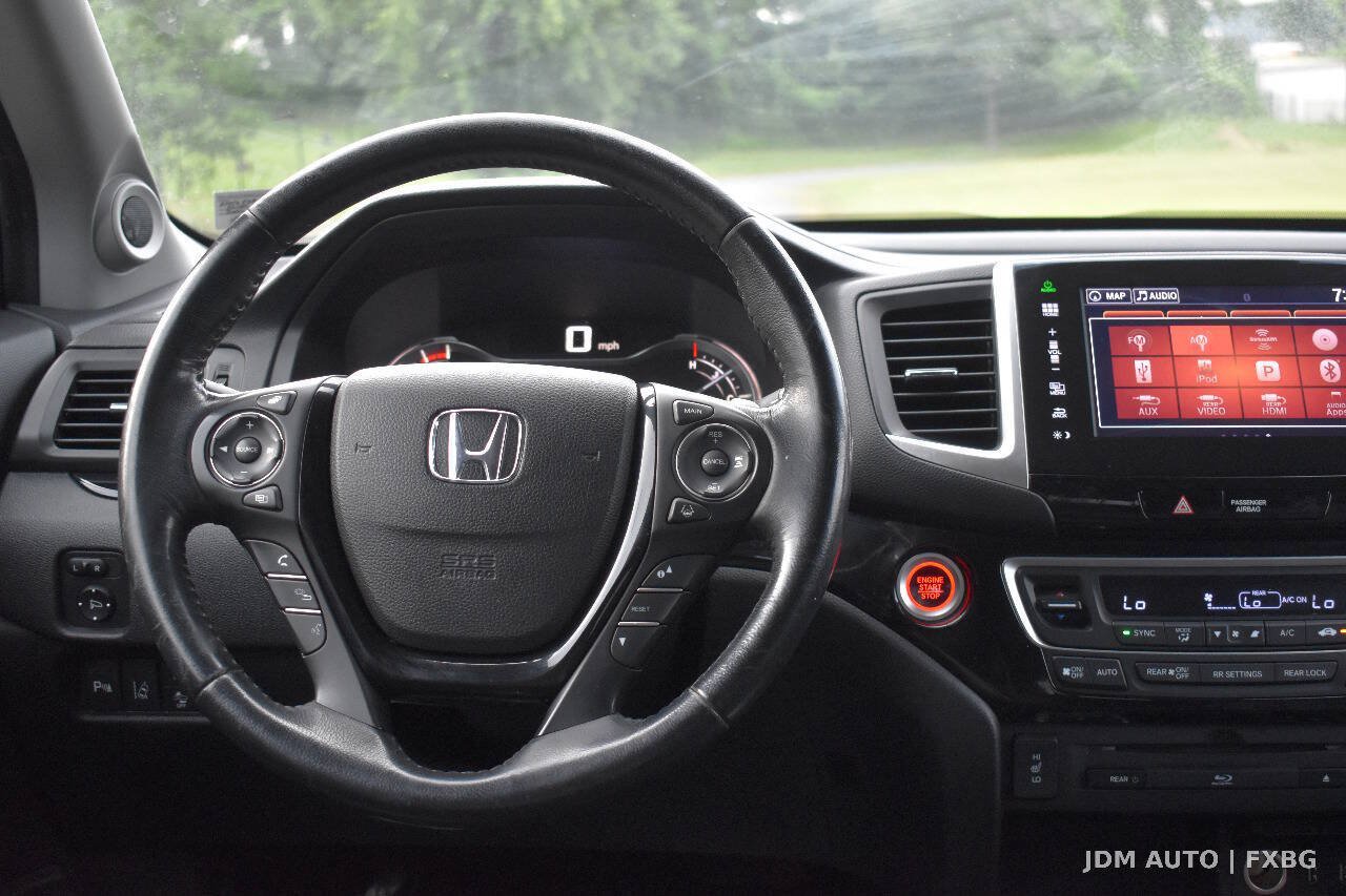 Used 2016 Honda Pilot Touring image 20