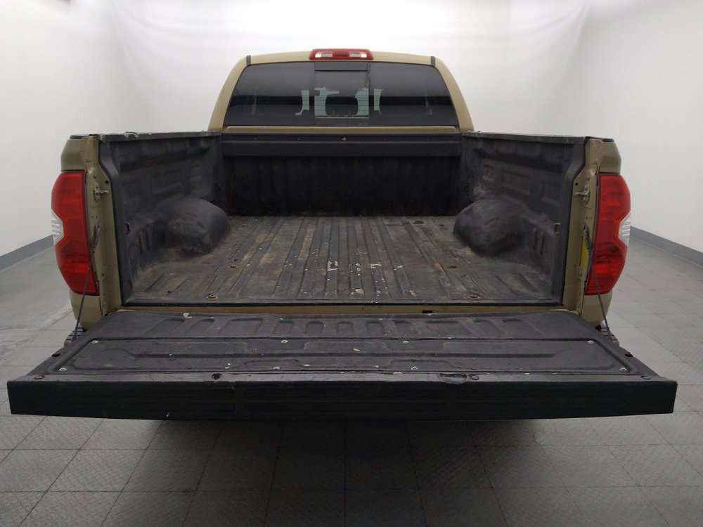 Used 2019 Toyota Tundra SR5 w/ SR5 Upgrade Package AWD/4WD image 29