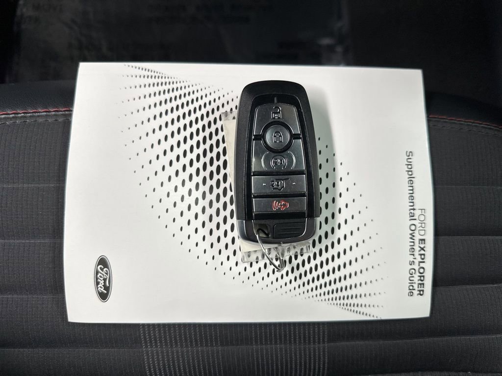 Used 2025 Ford Explorer ST-Line AWD/4WD image 42