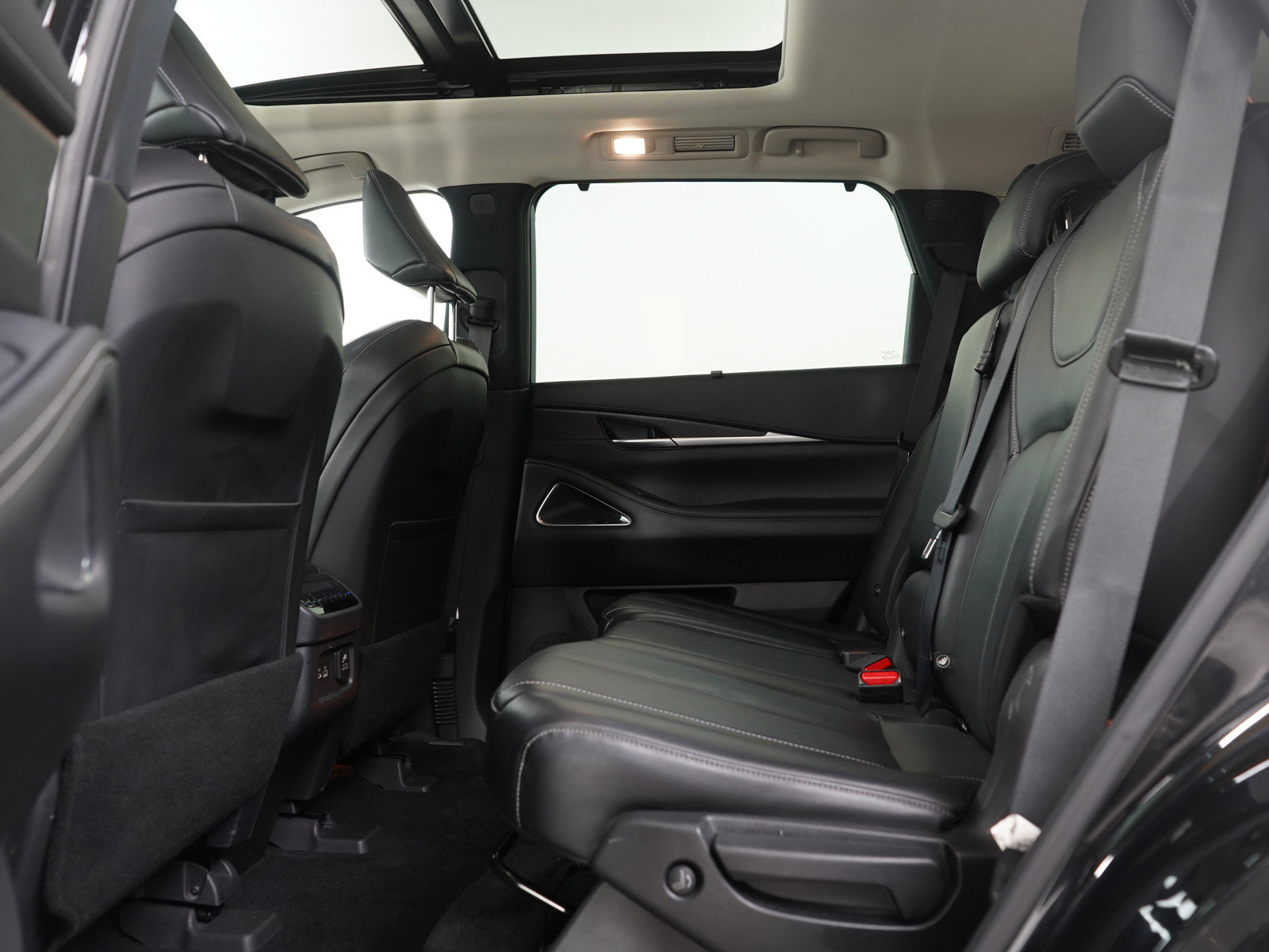 Used 2022 INFINITI QX60 Sensory image 22