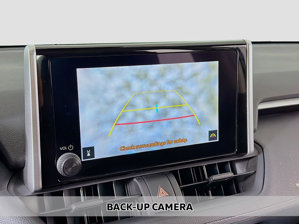 Used 2025 Toyota RAV4 LE image 4