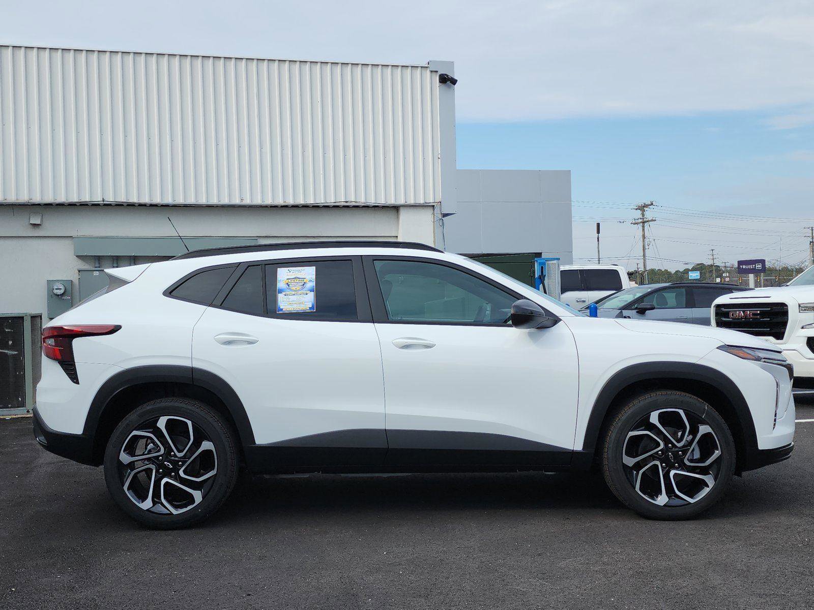 New 2026 Chevrolet Trax RS w/ Sunroof Package image 6
