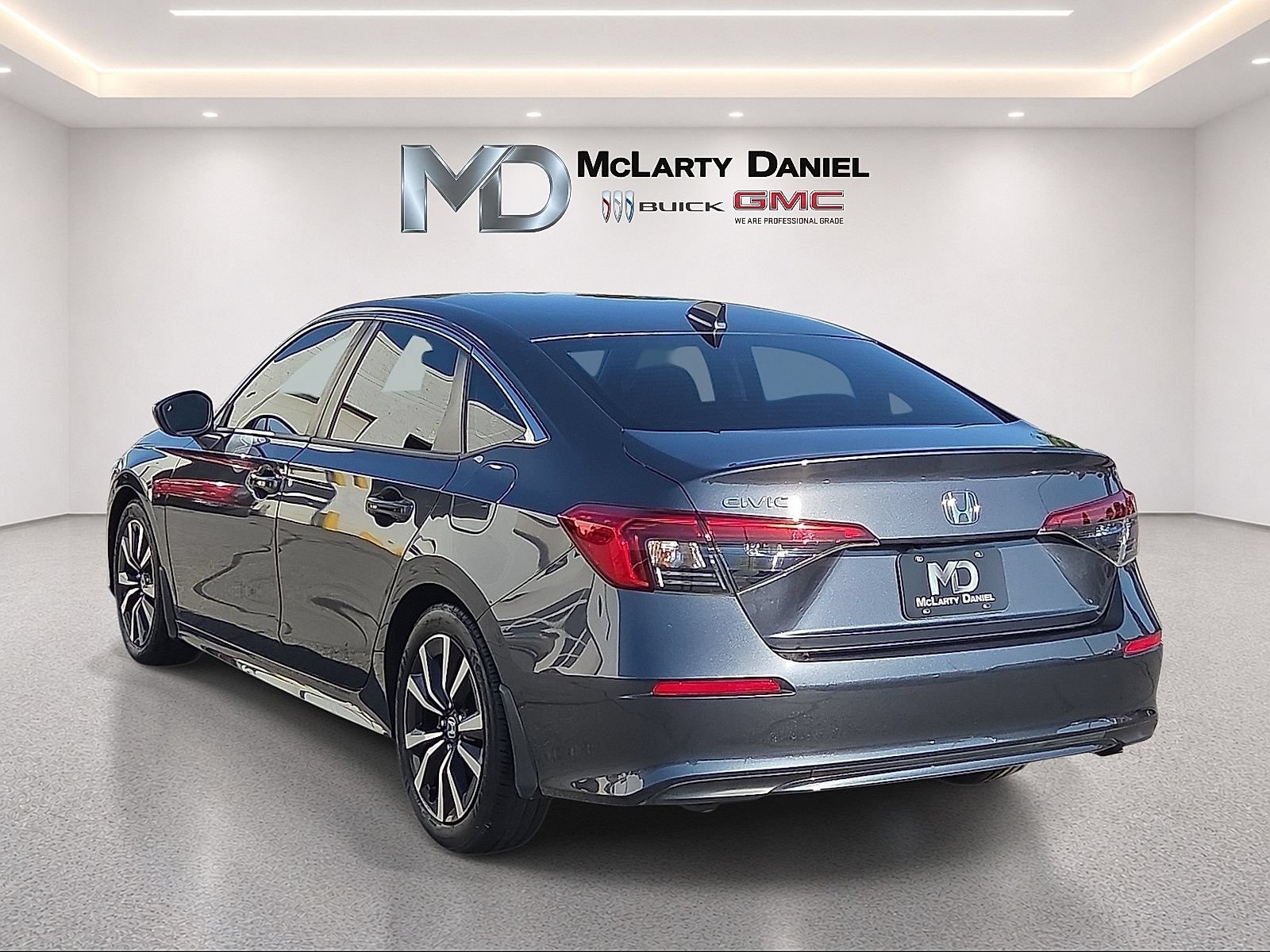 Used 2023 Honda Civic EX image 13