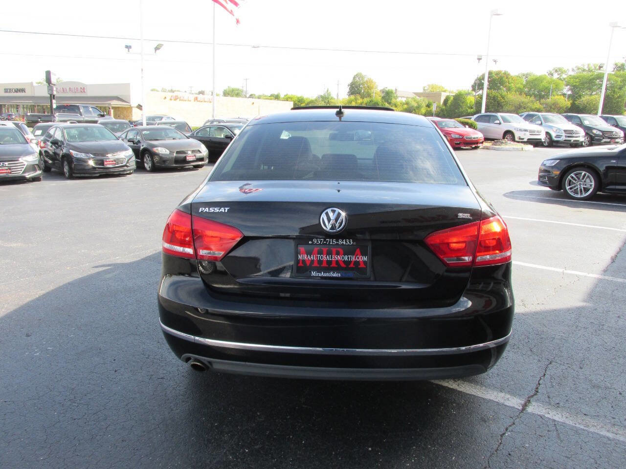 Used 2012 Volkswagen Passat 2.5 SEL Premium FWD image 3