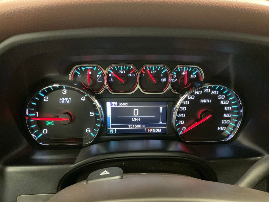 Used 2015 Chevrolet Silverado 1500 High Country AWD/4WD image 2