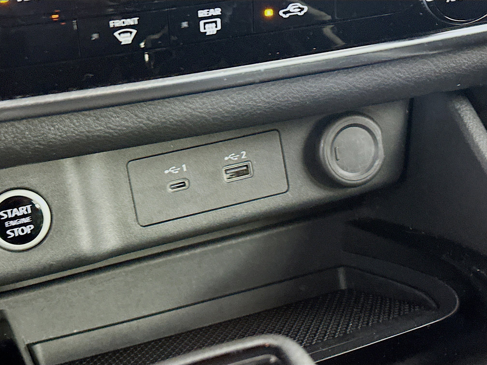 Used 2023 Nissan Rogue S image 25