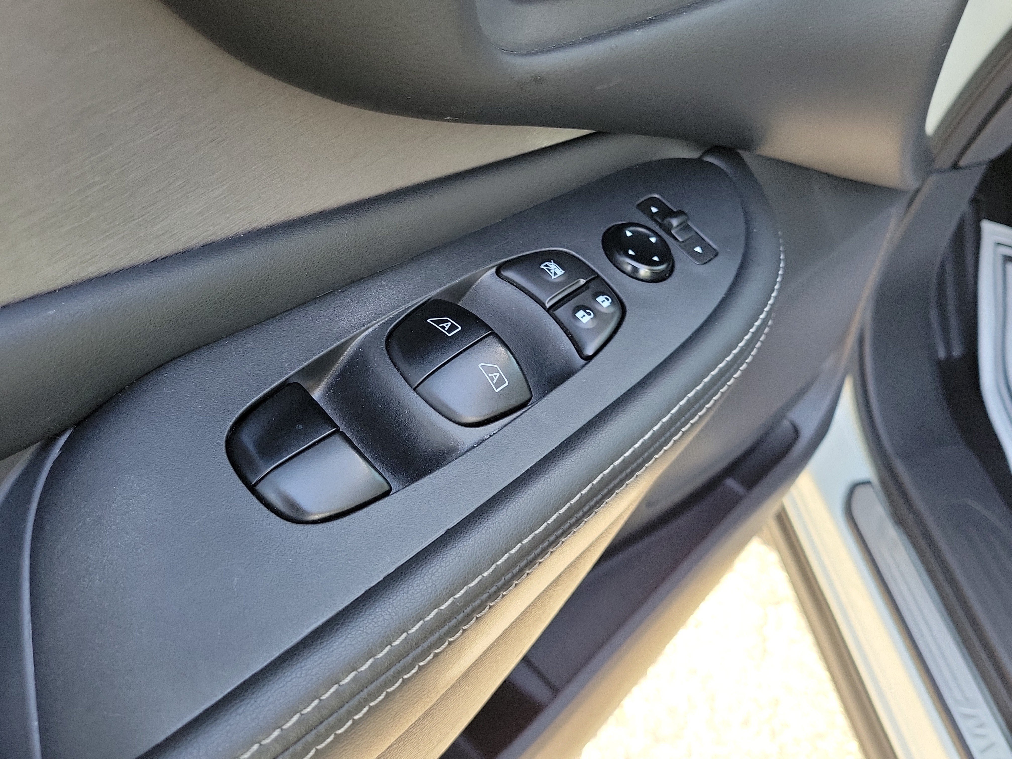 Certified 2022 Nissan Murano S FWD image 17