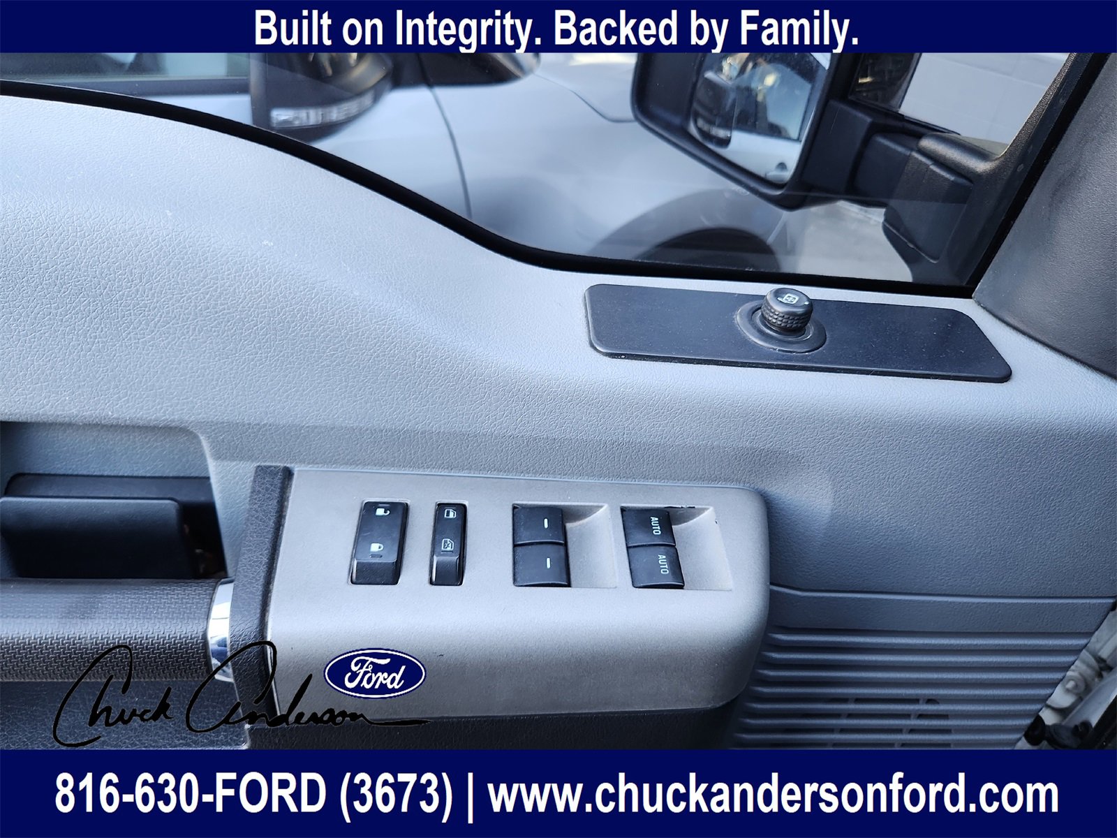 Used 2016 Ford F250 XLT w/ Camper Package image 16