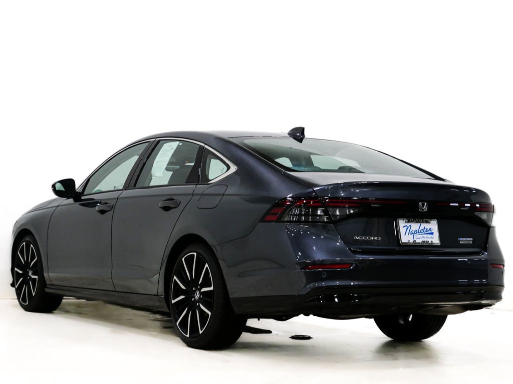 Used 2025 Honda Accord Touring image 9