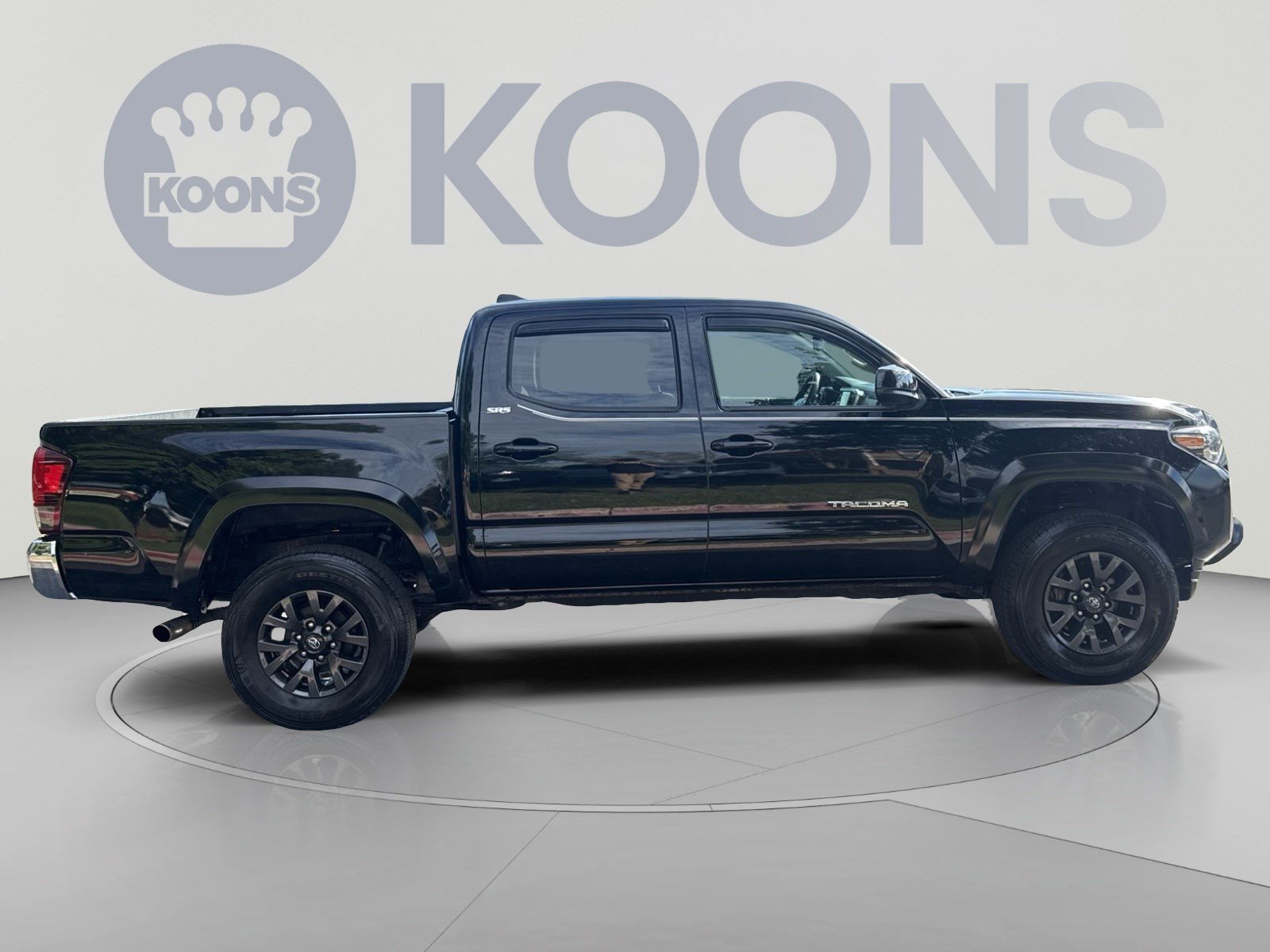 Used 2023 Toyota Tacoma SR5 RWD image 7