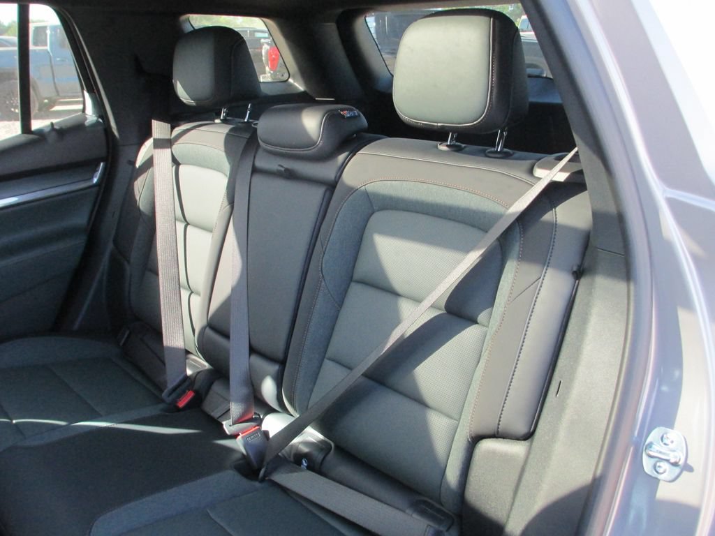 New 2026 GMC Terrain AT4 AWD/4WD image 10