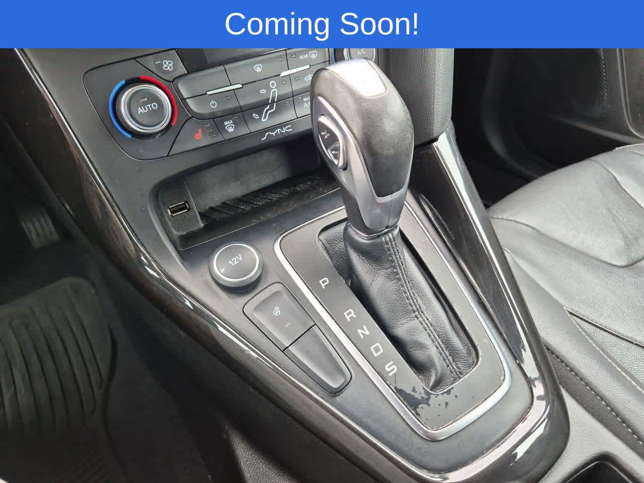 Used 2015 Ford Focus Titanium w/ Titanium Technology Package FWD image 31