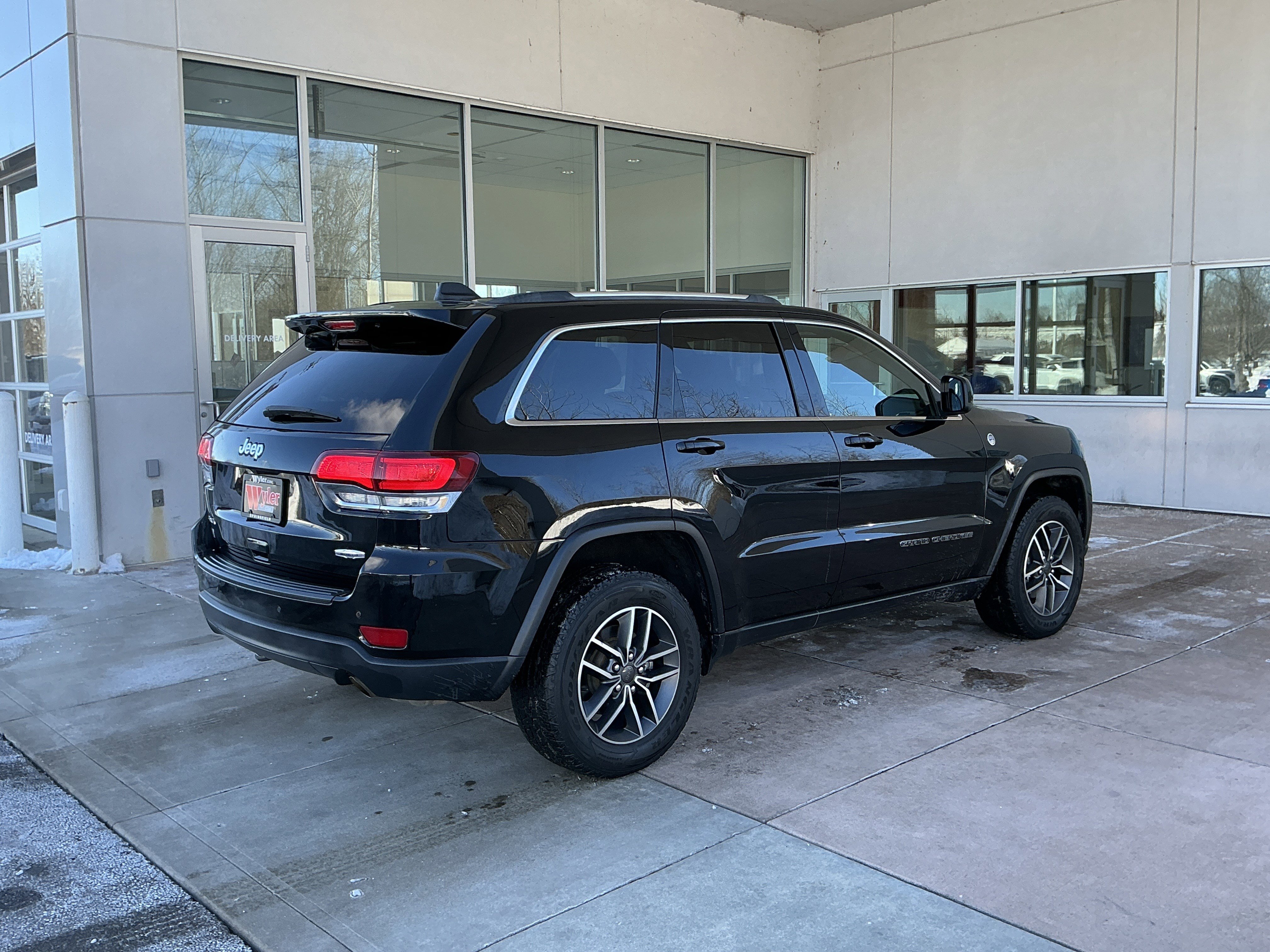 Used 2020 Jeep Grand Cherokee Laredo w/ Quick Order Package 2BN North image 22