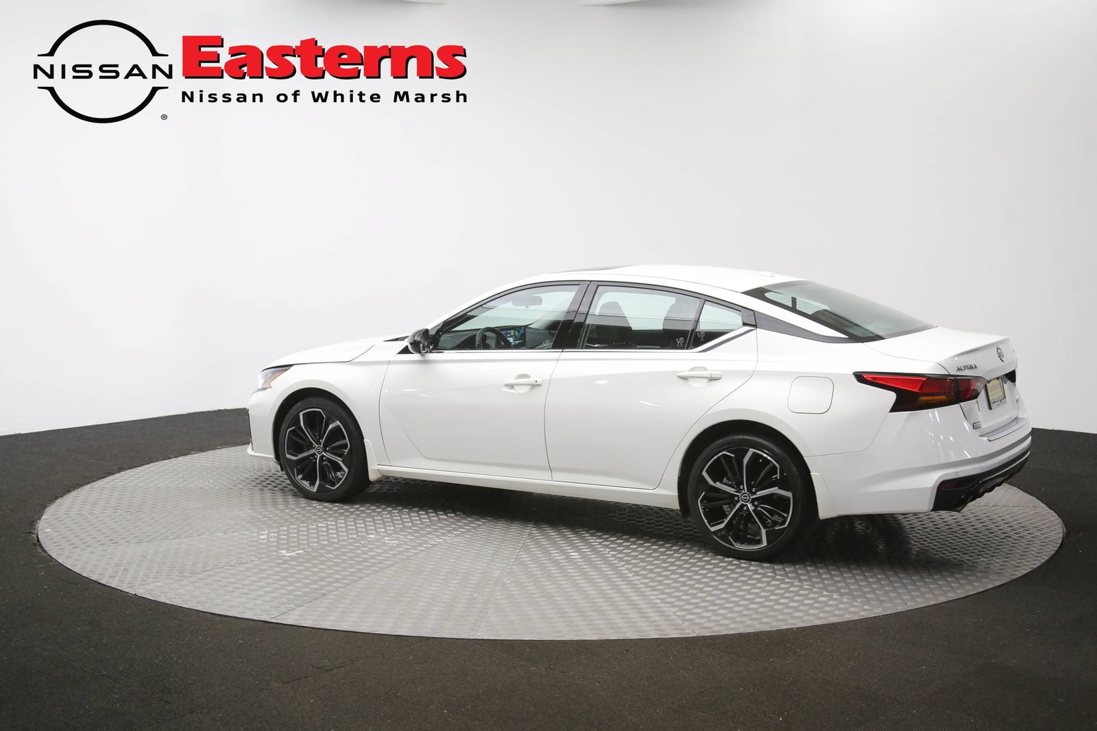 Used 2023 Nissan Altima 2.5 SR w/ SR Premium Package AWD/4WD image 62