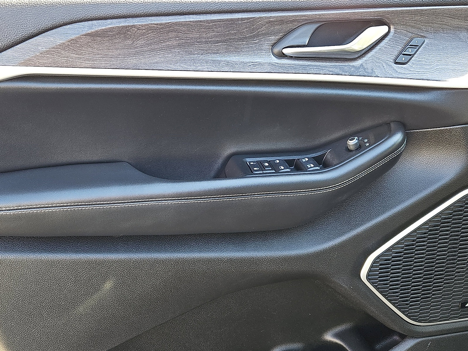 Used 2022 Jeep Grand Cherokee L Limited image 14