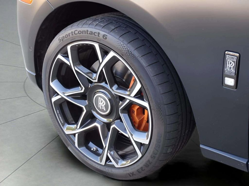 Certified 2023 Rolls-Royce Cullinan Black Badge w/ Driver's Package image 28