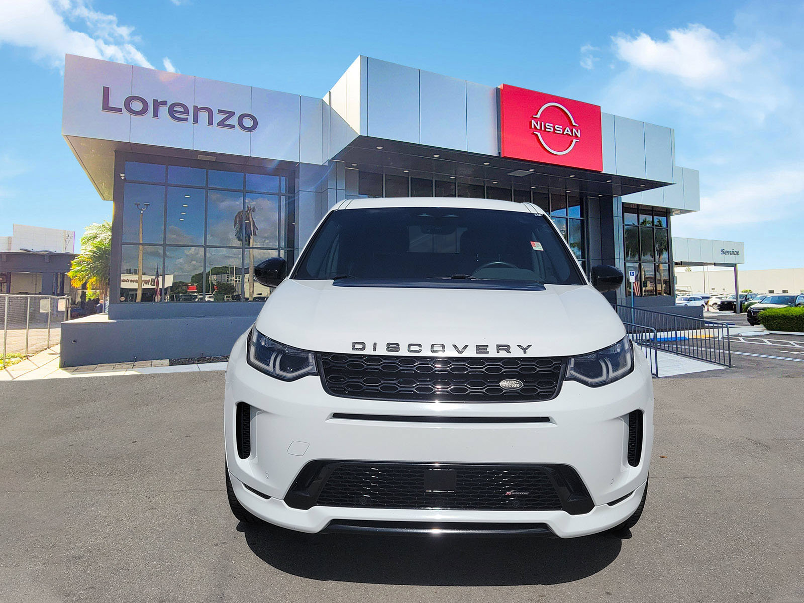 Used 2023 Land Rover Discovery Sport S R-Dynamic AWD/4WD image 2