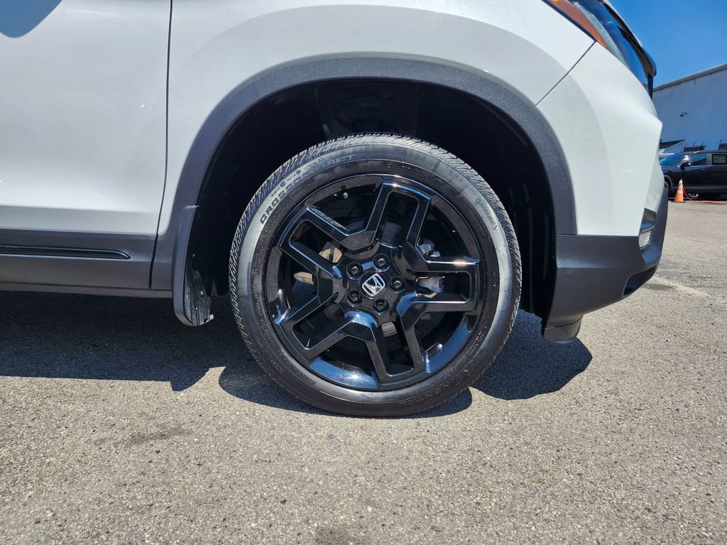 Used 2024 Honda Passport Black Edition image 15