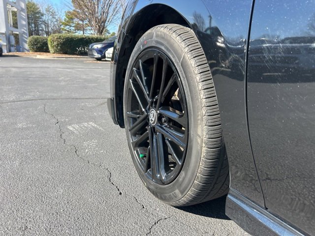 Used 2025 Toyota Camry SE image 9