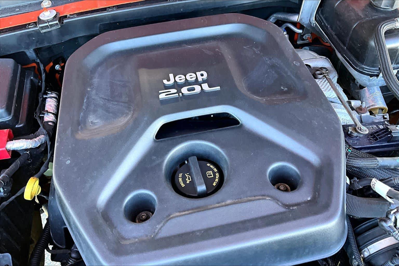 Used 2018 Jeep Wrangler Unlimited Sahara AWD/4WD image 31