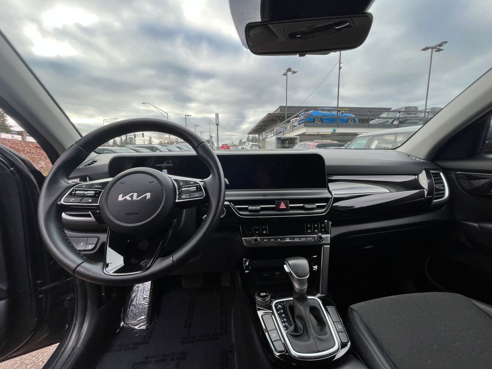 Used 2025 Kia Seltos S image 35