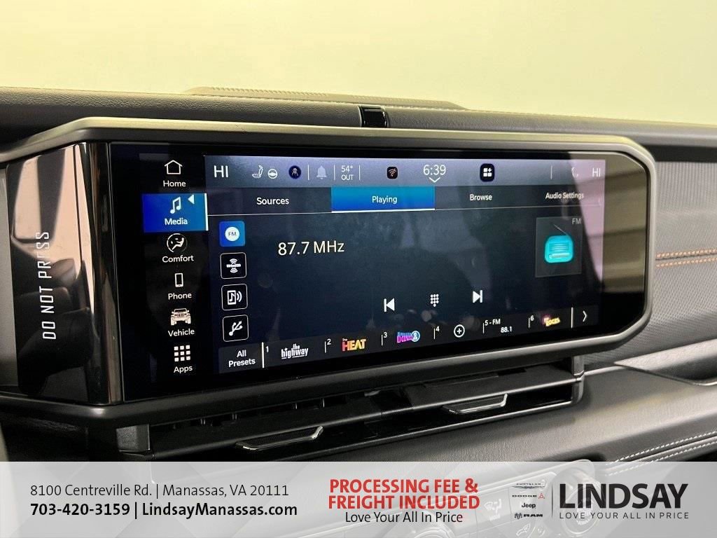 New 2026 Jeep Gladiator Mojave w/ Safety Group image 39