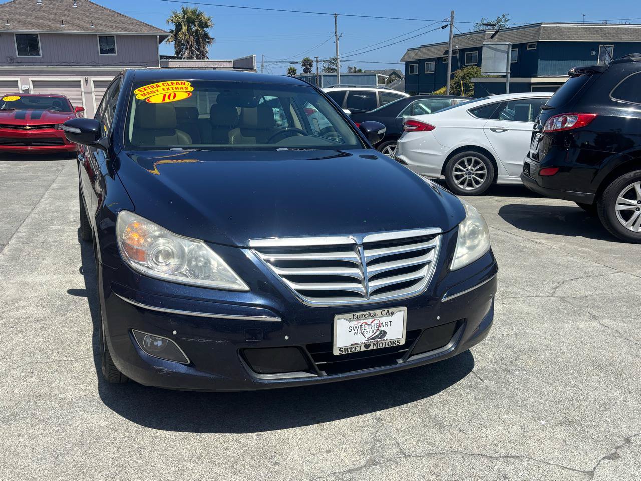 Used 2010 Hyundai Genesis 4.6 w/ Technology Pkg 5 RWD image 2