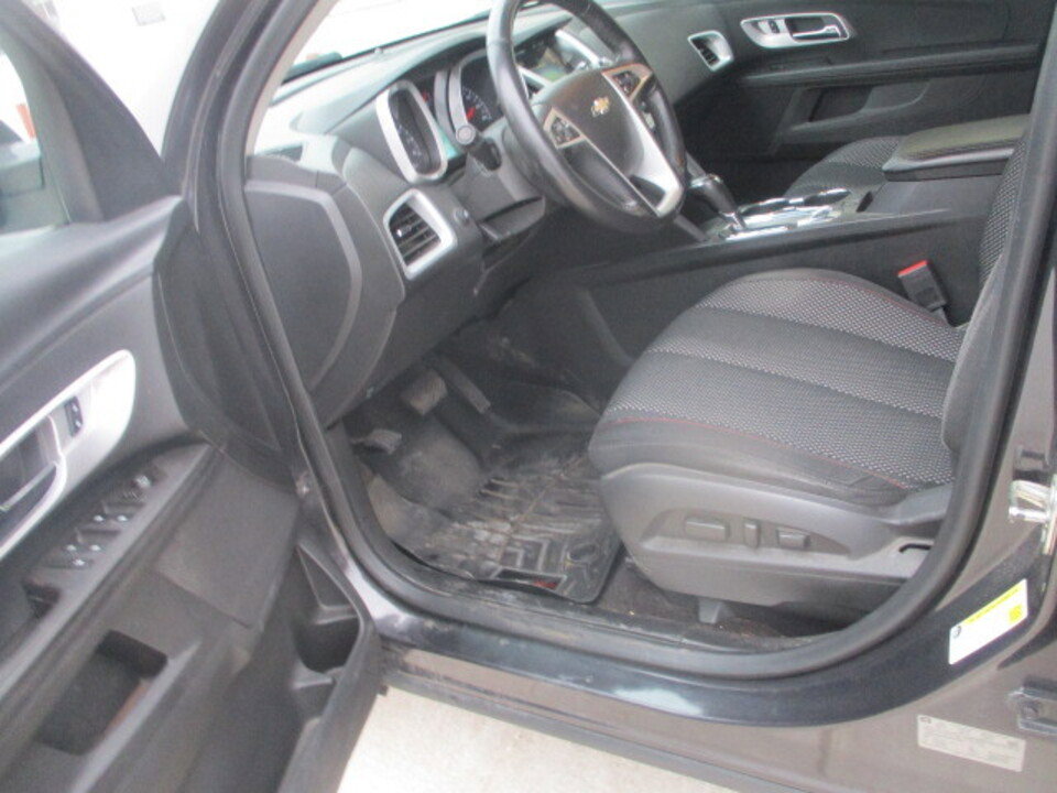 Used 2016 Chevrolet Equinox LT w/ Convenience Package image 9