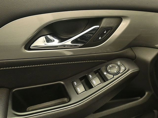 Used 2023 Chevrolet Traverse LT w/ LPO, Floor Liner Package image 14