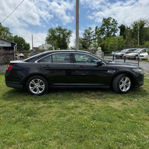 Used 2015 Ford Taurus SEL w/ Equipment Group 201A FWD image 9