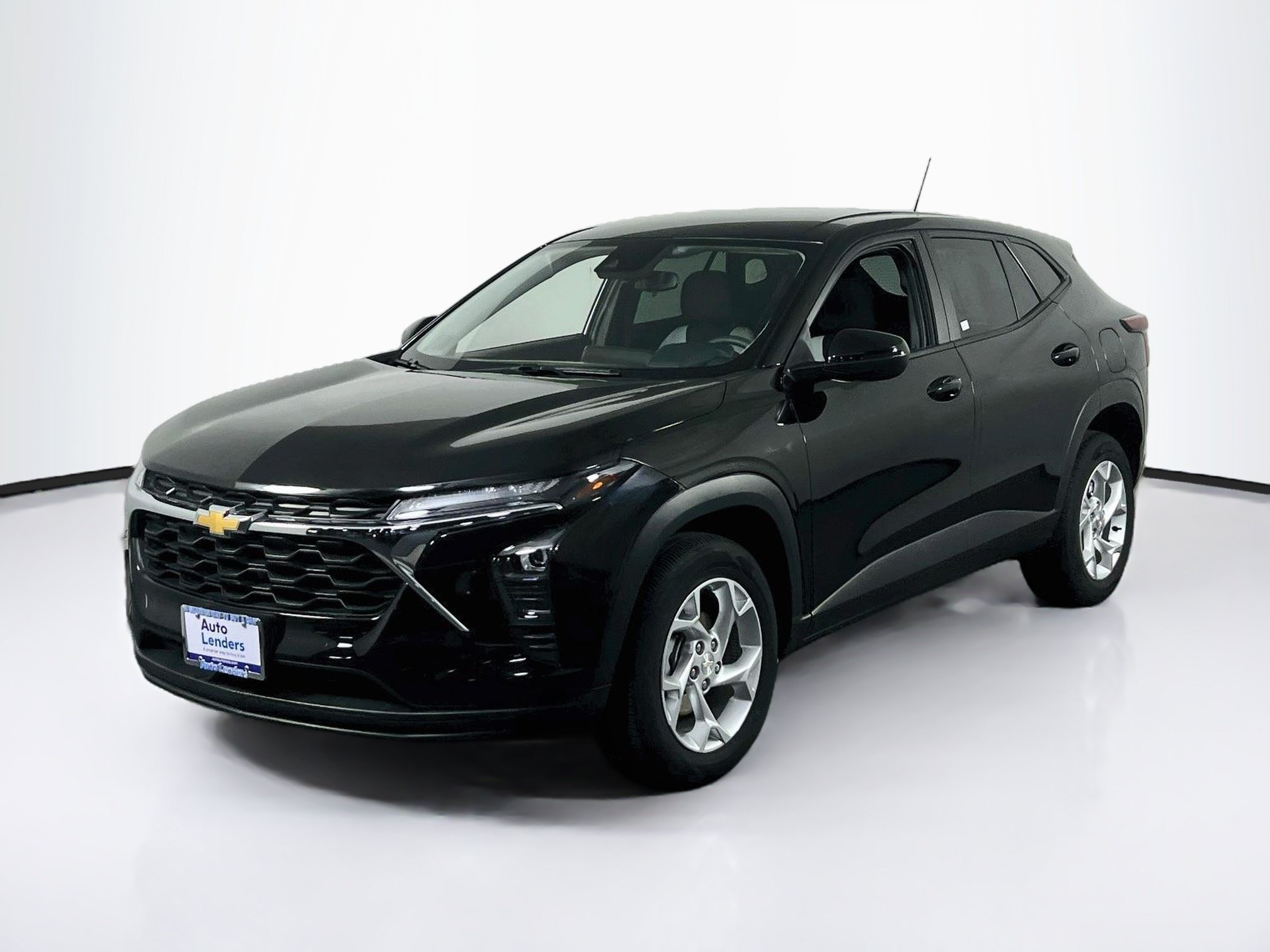 Used 2025 Chevrolet Trax LS w/ LS Convenience Package FWD image 1