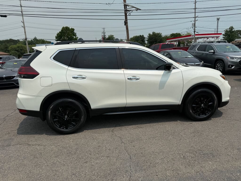 Used 2018 Nissan Rogue SV w/ Premium Package AWD/4WD image 8