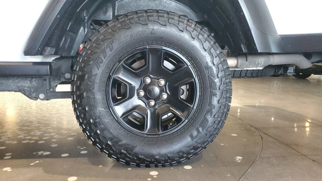 Used 2021 Jeep Gladiator Mojave w/ Trailer Tow Package image 6