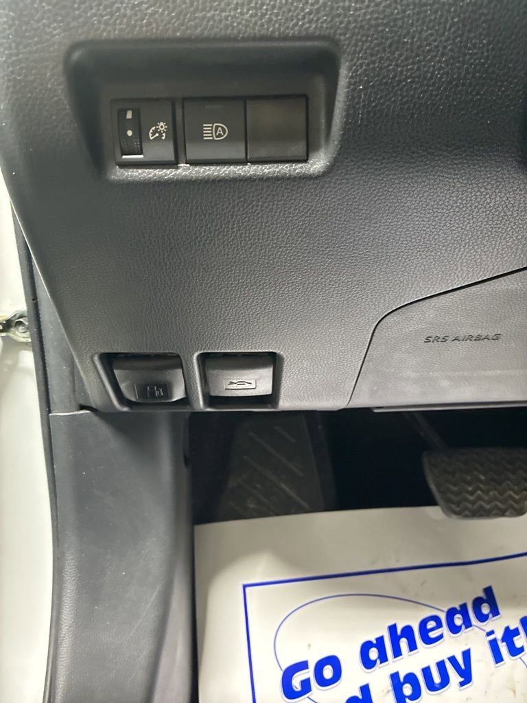 Used 2024 Toyota RAV4 LE image 12